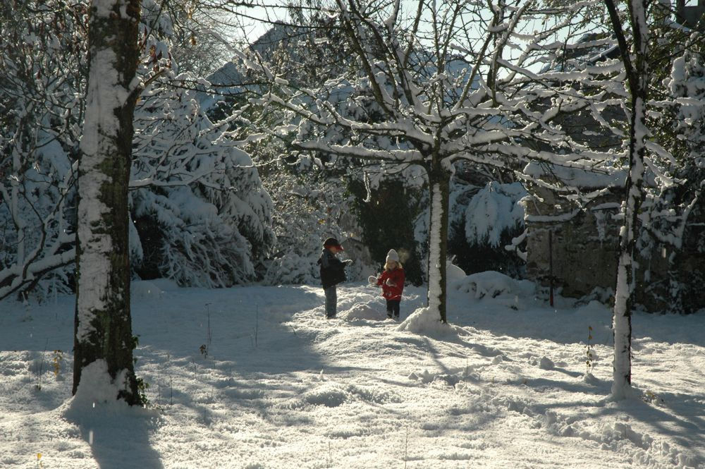 Maman, maman !!!! On a joué à la neige !!!!!