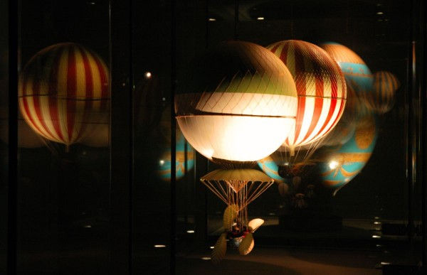Reflets de maquette au musée de l'air et de l'espace