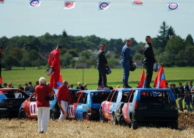 Stock Car ou l'art de détruire des voitures en s'amusant !