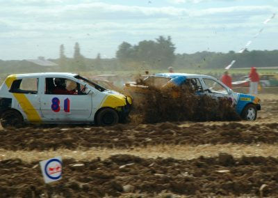 Stock Car ou l'art de détruire des voitures en s'amusant !