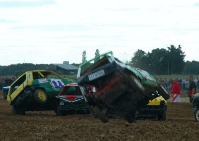 Stock Car ou l'art de détruire des voitures en s'amusant !