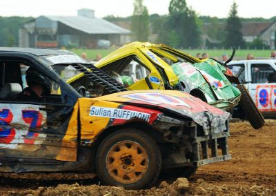 Stock Car ou l'art de détruire des voitures en s'amusant !