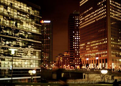 Photo à la Défense de nuit